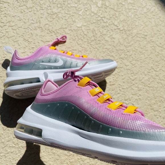 W Nike Air Max Axis - Picture 3 of 9